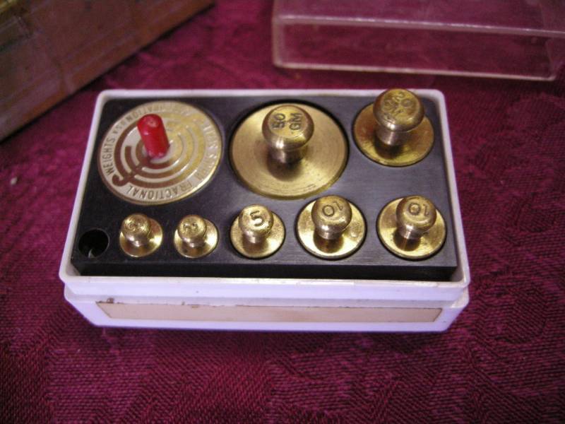 lot 67 image: Brass Gram Scale Weights