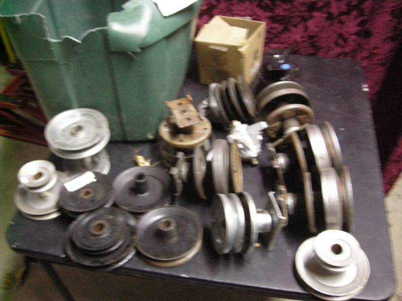 lot 91 image: Misc Pulleys