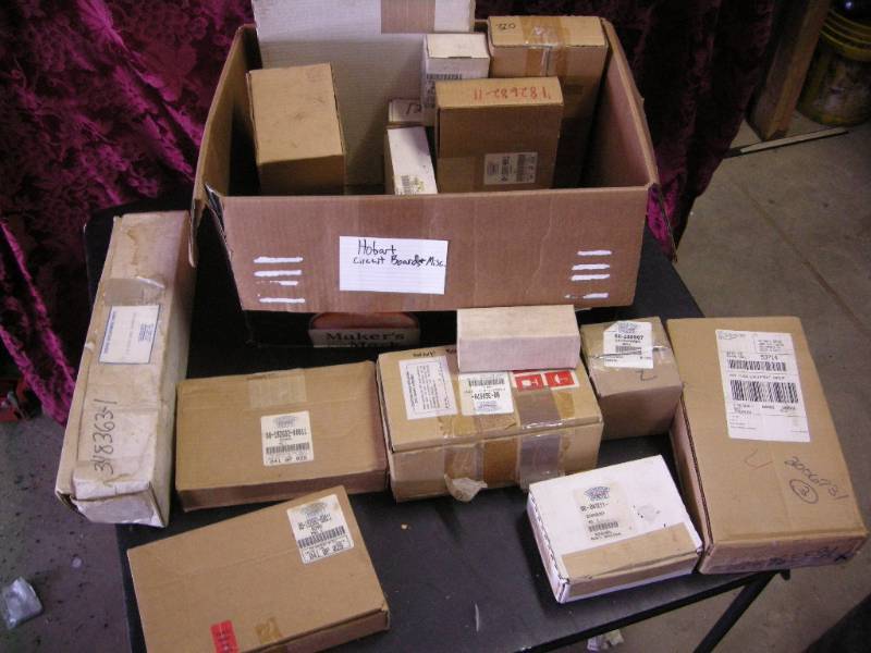 lot 117 image: Hobart Circuit Boards and Misc
