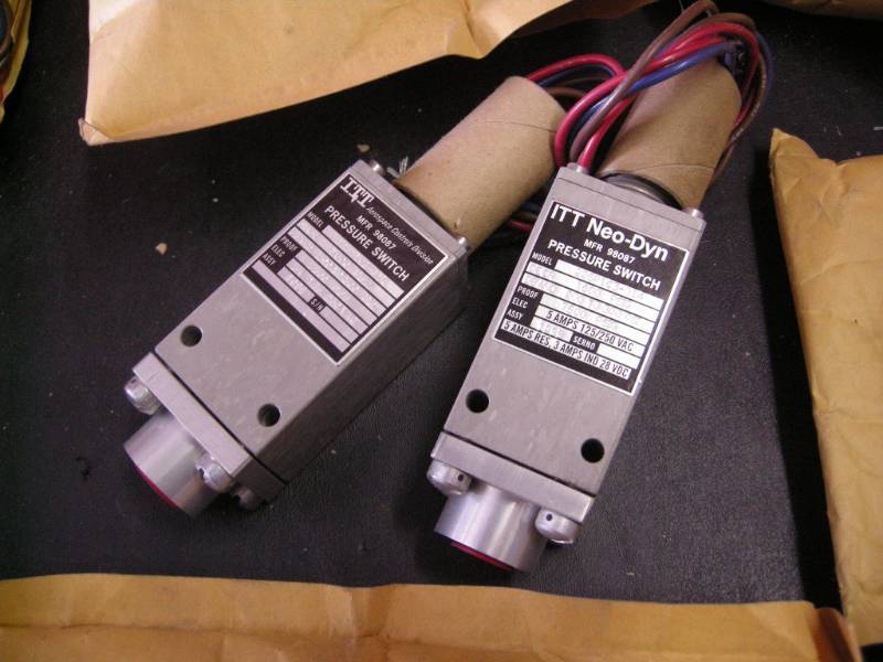 lot 132 image: Group ITT Pressure Switches
