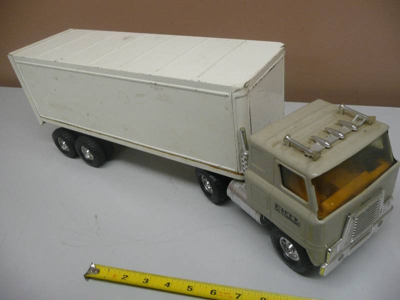 vintage ertl semi trucks