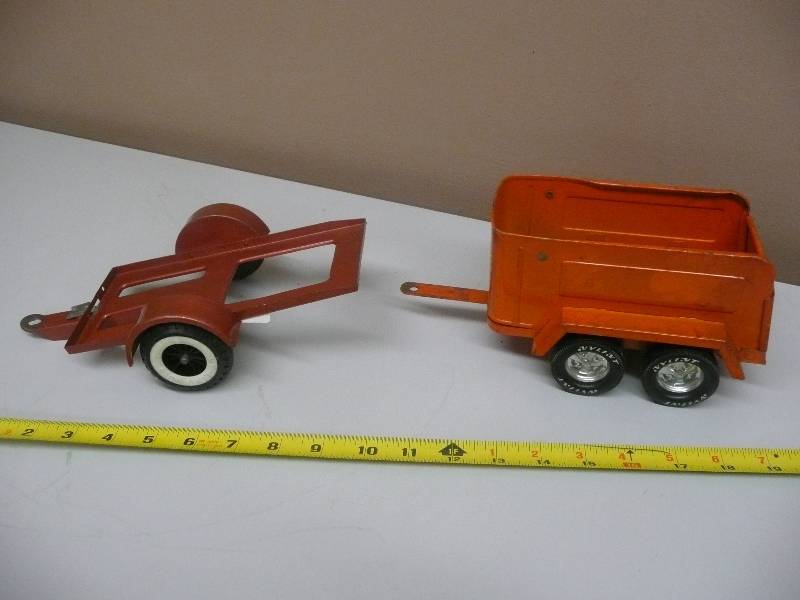 lot 43 image: 2 VINTAGE NYLINT TRAILERS - NICE CONDITION - SEE PICTURES