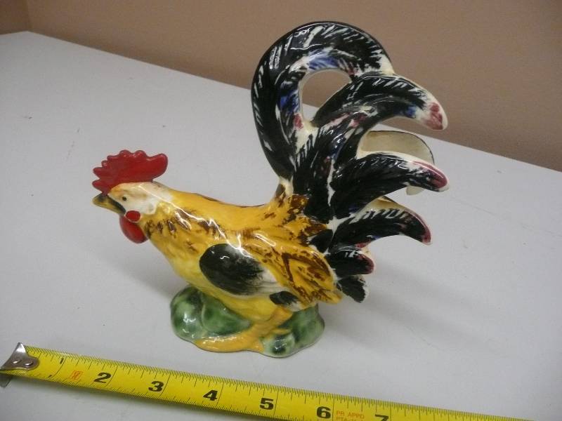 lot 53 image: Vintage Japan Porcelain Rooster  - SEE PICTURES