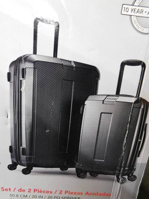 SAMSONITE HARD SIDED LUGGAGE SET  RETAIL $199.99