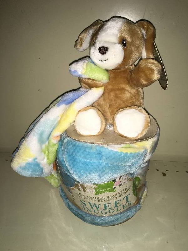 LM 2PC BLANKET BUDDY SET, MSRP $10.89