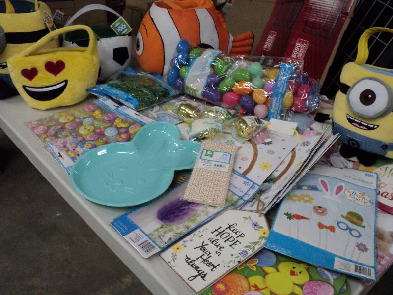 Easter dcor ...