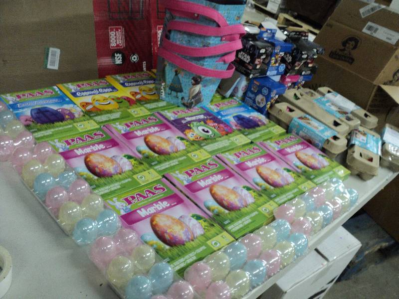 Easter dcor, see all pictures...