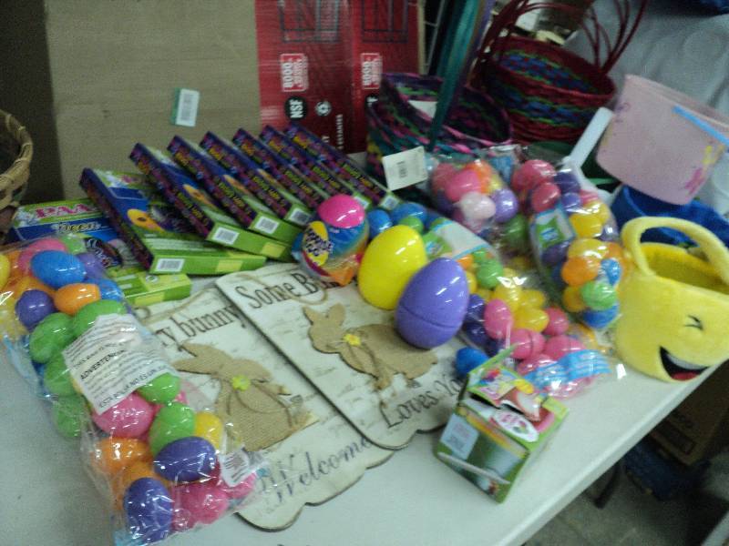 Easter dcor, see all pictures...