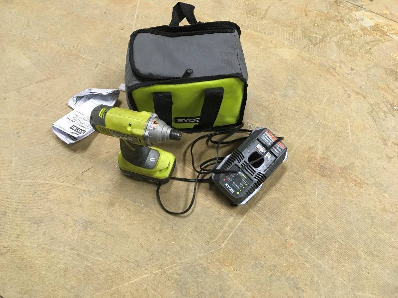 Ryobi 18 Volt ONE  14 in. Cordless Impact Driver used in working condition