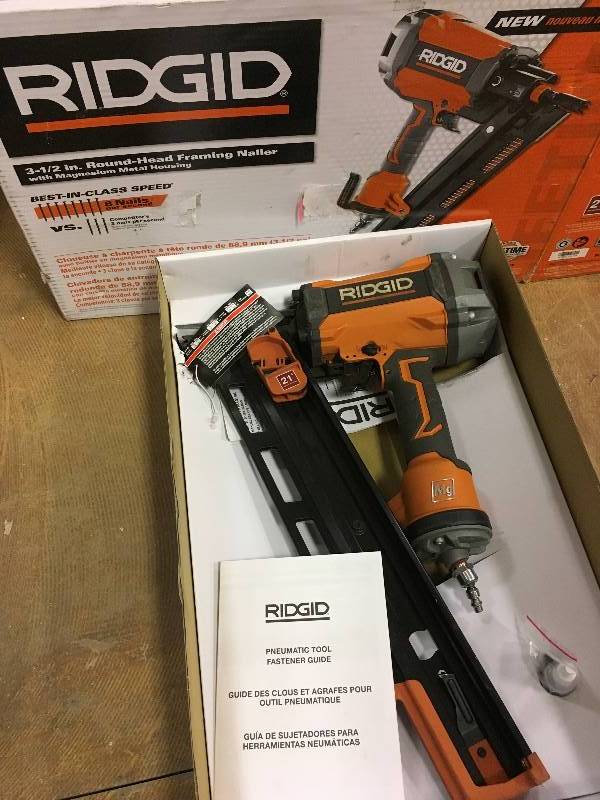 Ridgid 3-12 in. Round Head Framing Nailer in like new condition