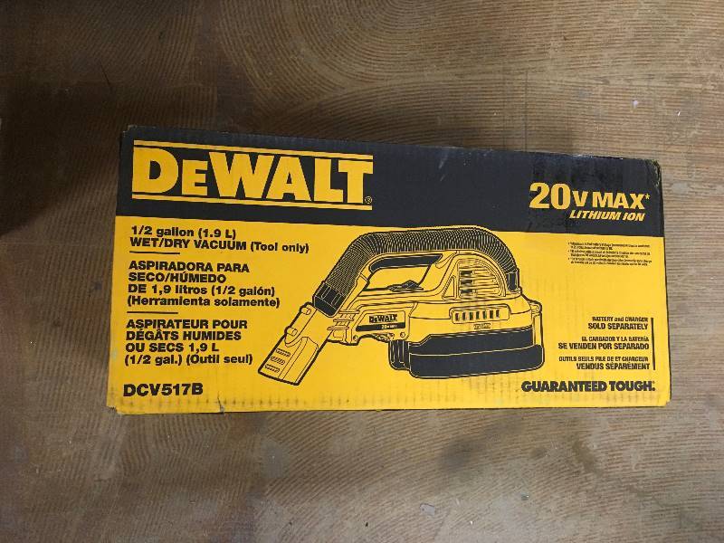 DeWalt 12 Gallon WetDry Vacuum (Tool Only) not used
