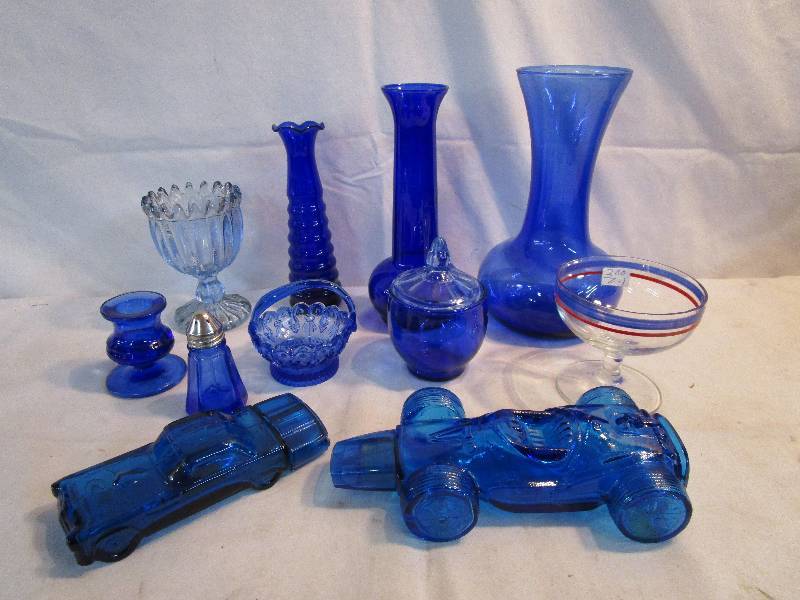 lot 6 image: Blue Glassware