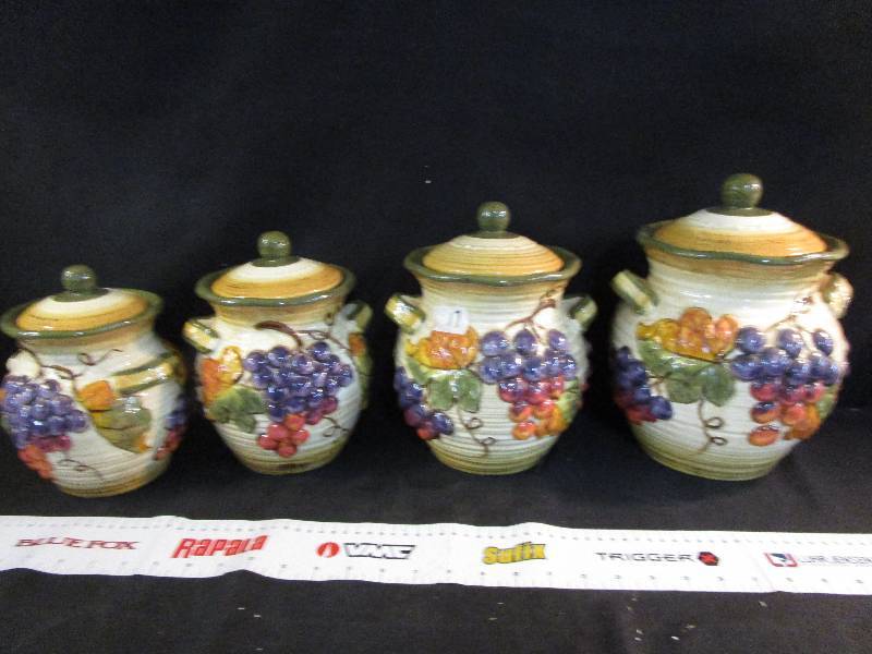 lot 23 image: Canister Set