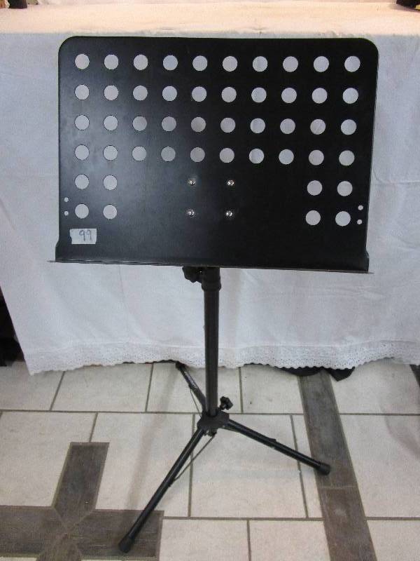 lot 38 image: Heavy Duty Music Stand Adjustable