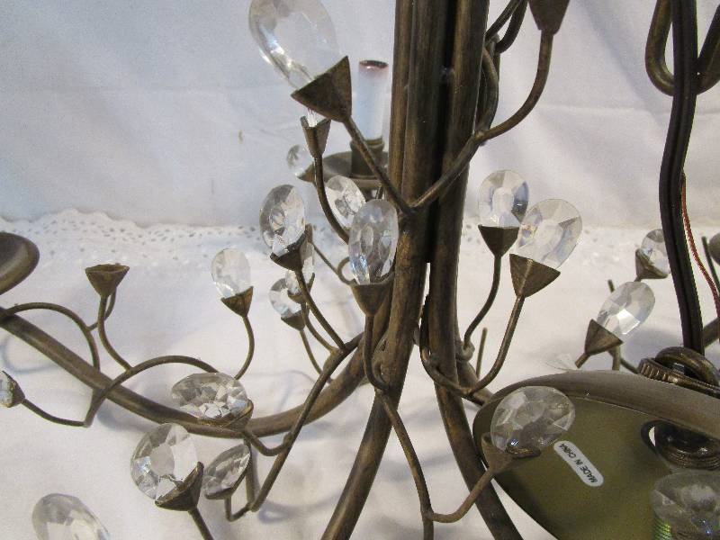 lot 46 image: Chandelier