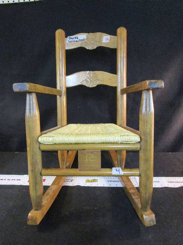 lot 48 image: Ducks Unlimited Childs Rocker