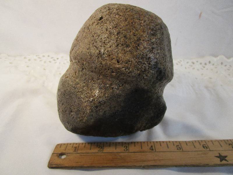 lot 52 image: Native American Club HeadHammer Head