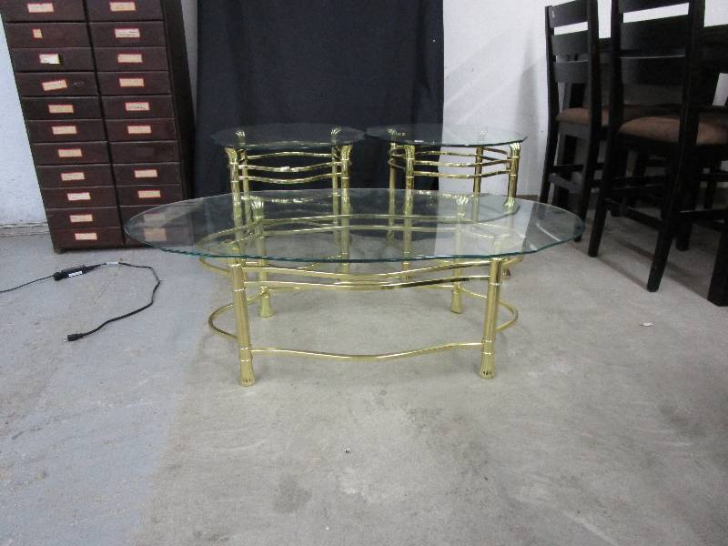 lot 90 image: 3- piece End Table Coffee Table Set