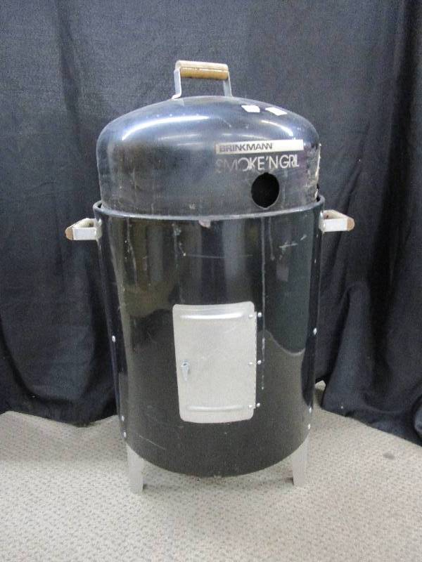 lot 137 image: Brinkman Smoking Grill
