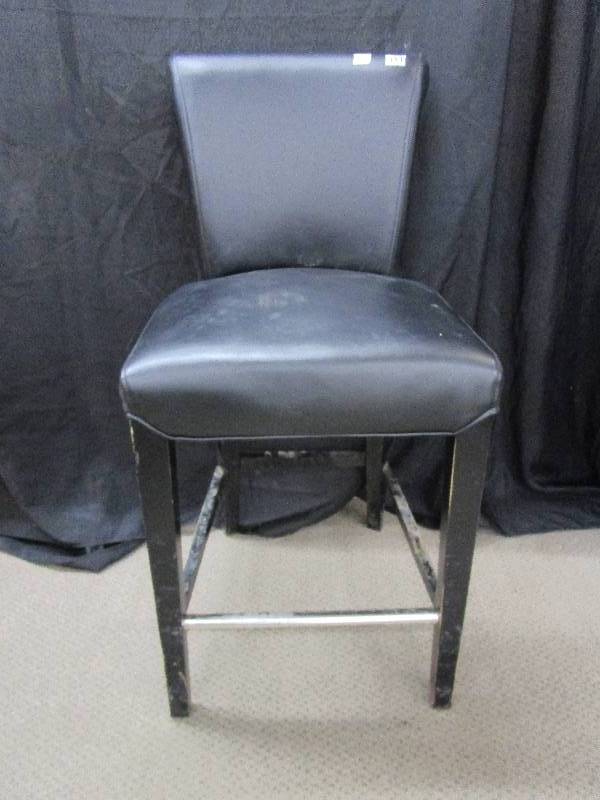 lot 142 image: Black Stool - SAFAVIEH