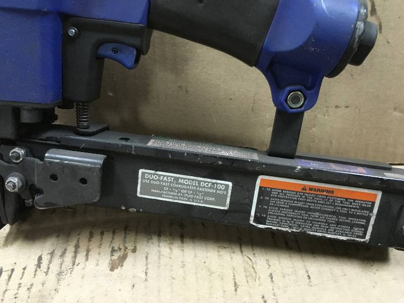 lot 54 image: Duo-Fast DCF -100 Phneumatic Stapler Tested in working condition