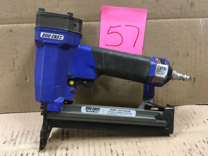 lot 57 image: Duo-Fast SureShot  Model 1832 18 Gage -14 Crown - 12 to 1 Leg Stapler Tested in working condition