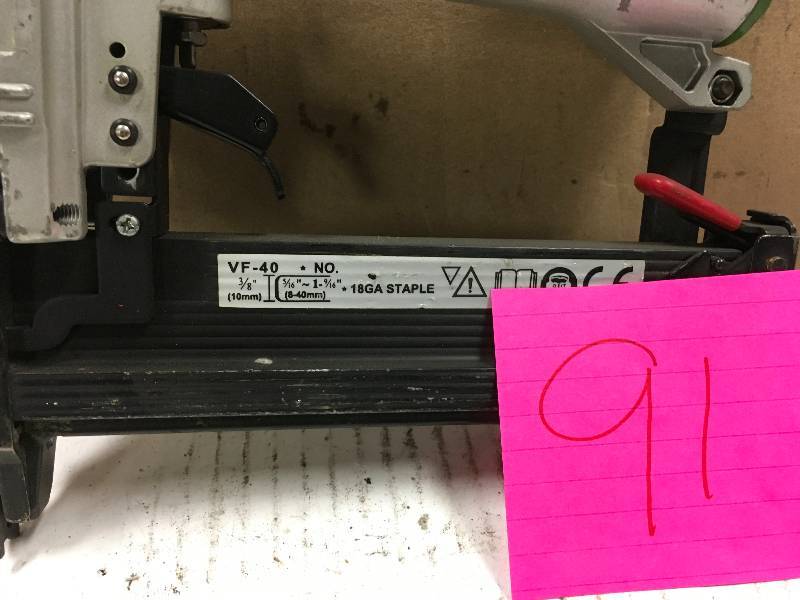 lot 91 image: Vinyl Fast  VF-40 18 Gage Stapler Tested in working condition