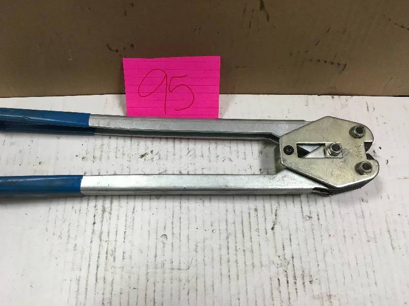 lot 95 image: Signode C-5823 Manual Sealer for  58 Steel Strapping Tested in working condition