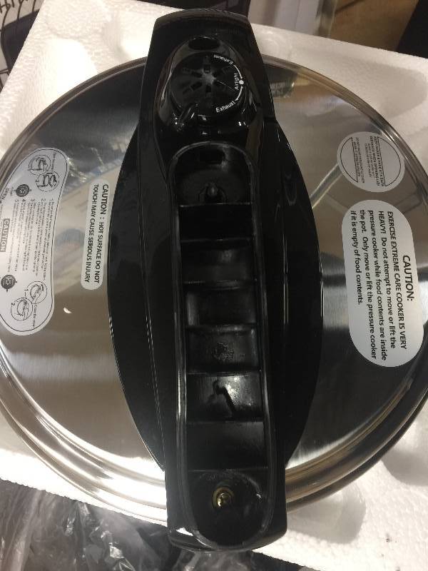Castlecreek 6 Quart High Pressure Cooker - Handle Cover Missing