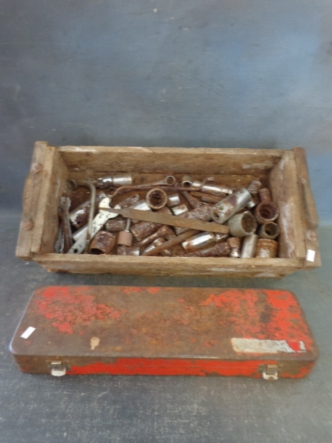 lot 8 image: Ratchet socket wrench and sockets, includes misc tools