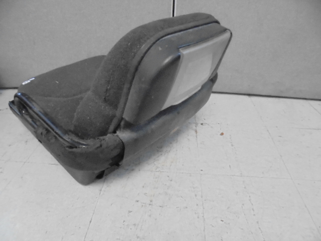 lot 27 image: Forklift Seat