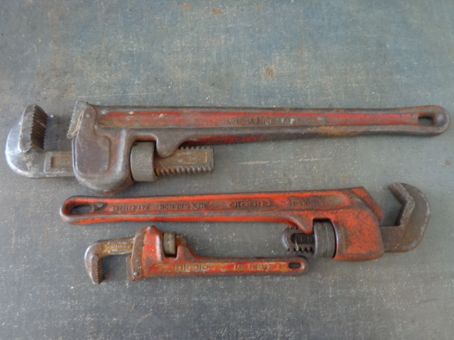 lot 37 image: Pipe Wrenches