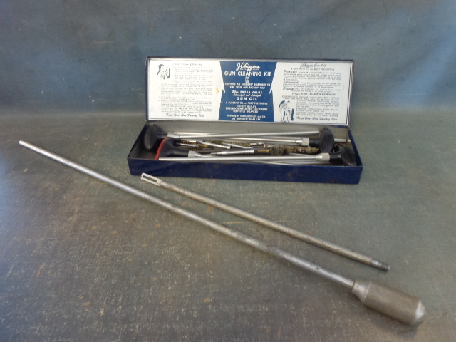 lot 70 image: Vintage Gun Cleaning Kit