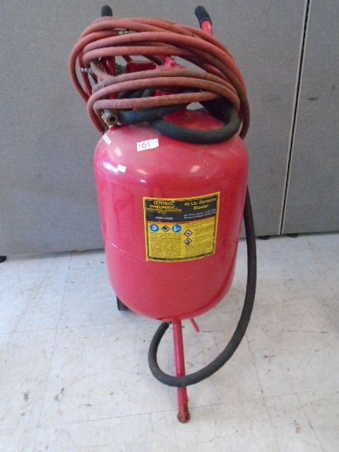 lot 101 image: Abrasive Blaster