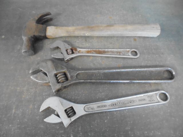 lot 122 image: Adjustable Wrenches and Hammer
