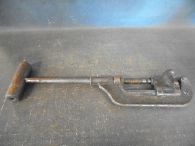 lot 130 image: Trimo Pipe Cutter