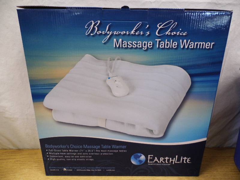 lot 1 image: Massage Table Warmer