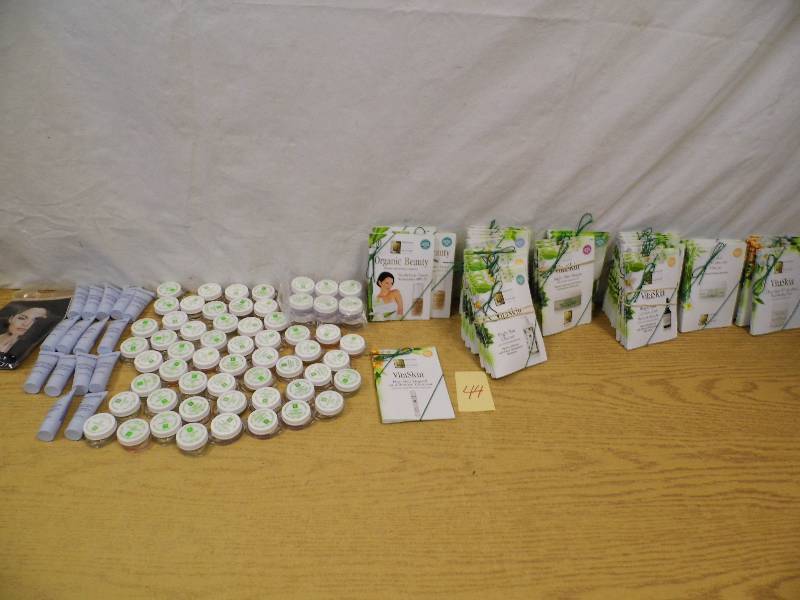 lot 44 image: Assorted Skin Care Samples