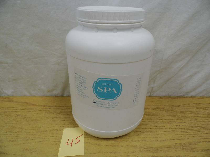 lot 45 image: Get Fresh Spa Body Scrub