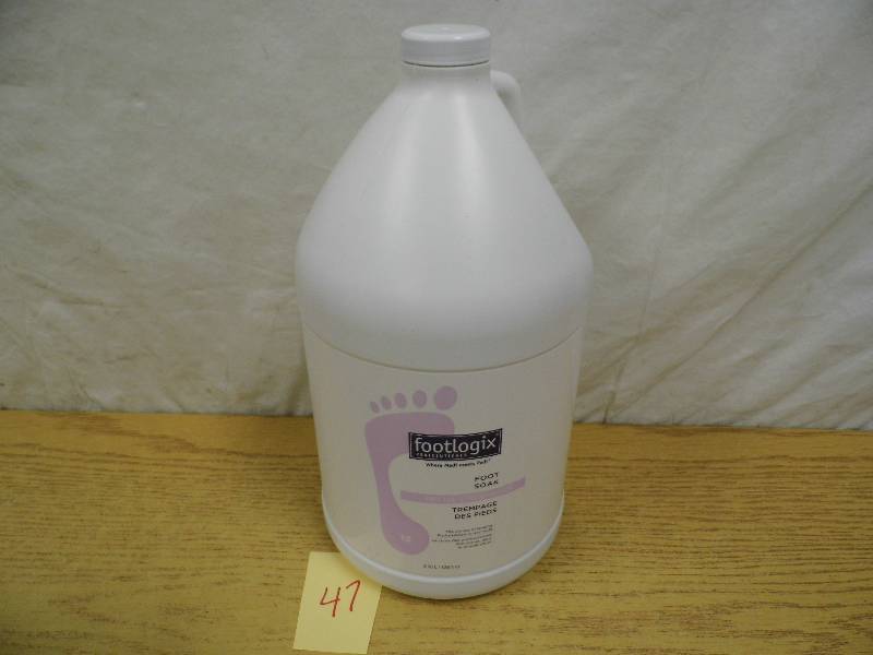 lot 47 image: Footlogix - Foot Soak