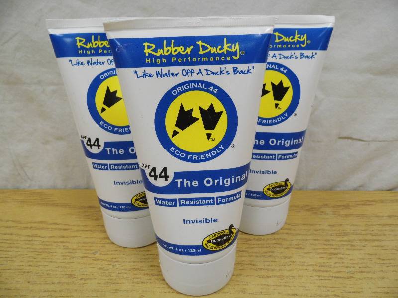 lot 109 image: Lot of 3 Rubber Ducky SPF 44