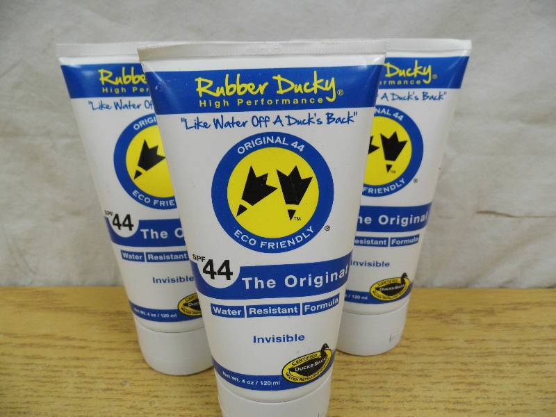 lot 112 image: Lot of 3 Rubber Ducky SPF 44