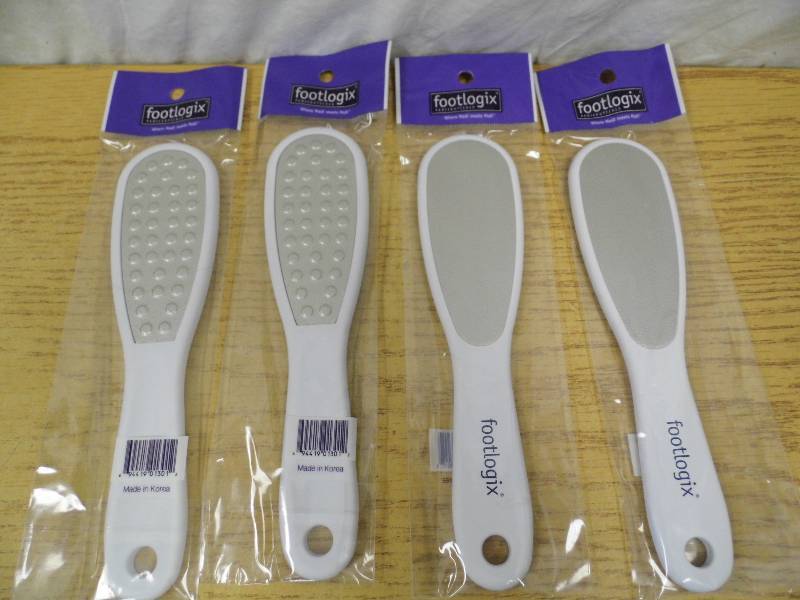 lot 136 image: Lot of 4 Footlogix - Double Sided Foot Files