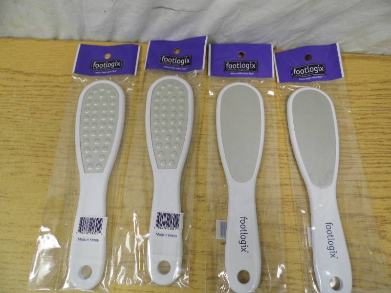 lot 139 image: Lot of 4 Footlogix - Double Sided Foot Files