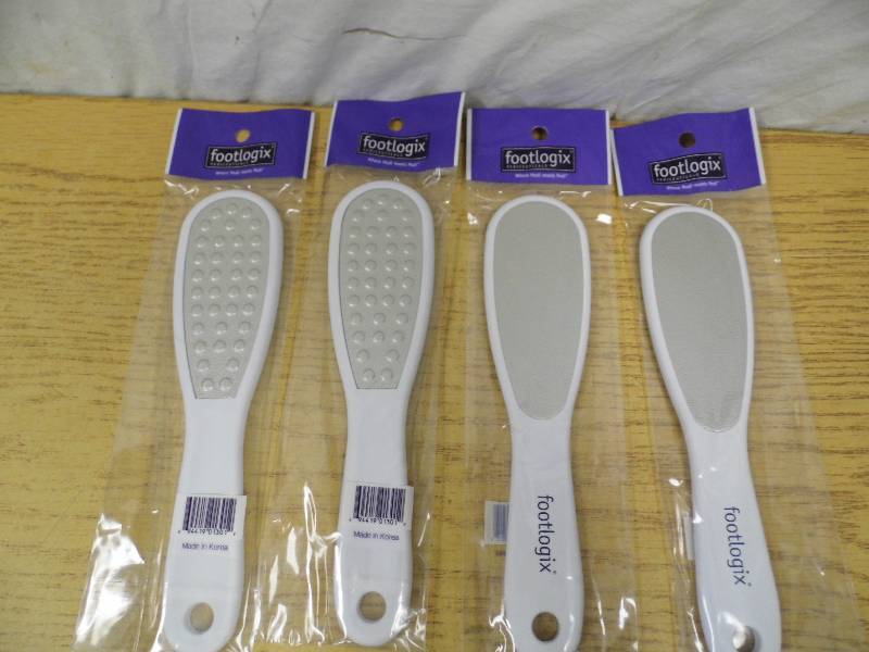 lot 140 image: Lot of 4 Footlogix - Double Sided Foot Files