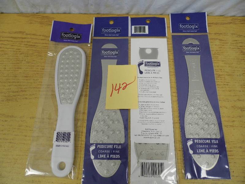 lot 142 image: Lot of 4 Footlogix - Double Sided Foot Files