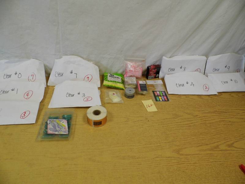 lot 162 image: Assorted Clear Nails