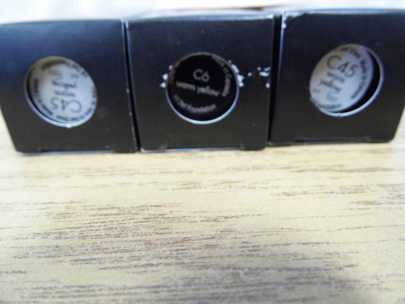 lot 238 image: Lot of 3 Hi Def Foundation