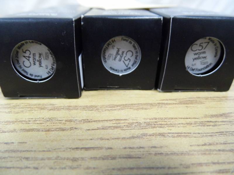 lot 239 image: Lot of 3 Hi Def Foundation