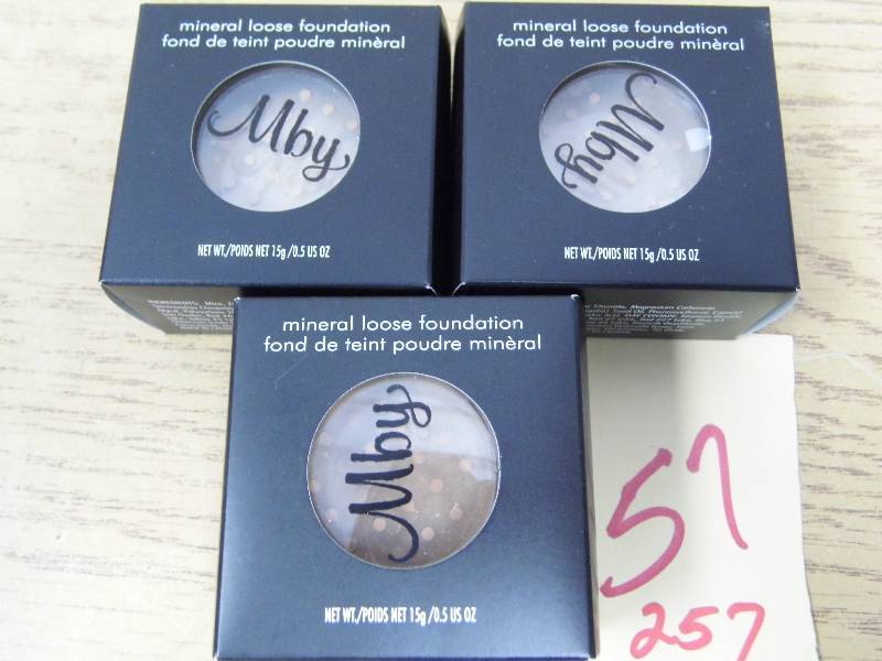 lot 257 image: Lot of 3 Mineral Loose Foundation